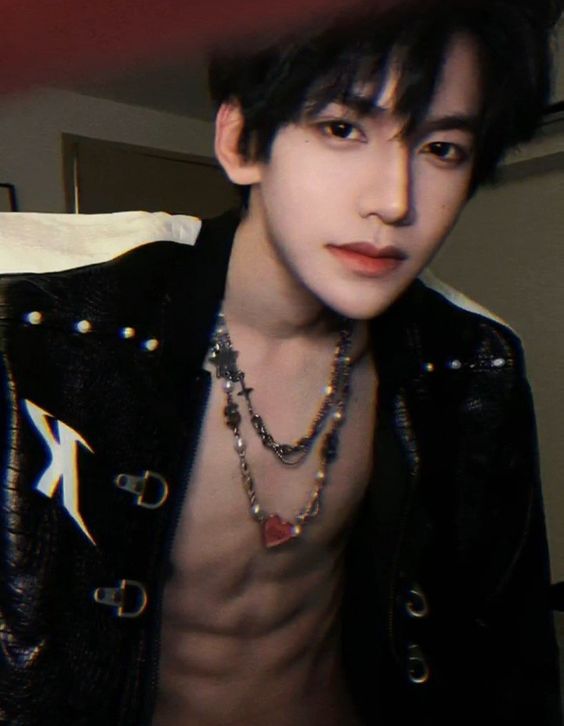 BẠCH NGUYỆT QUANG CỦA CHỒNG VỀ NƯỚC