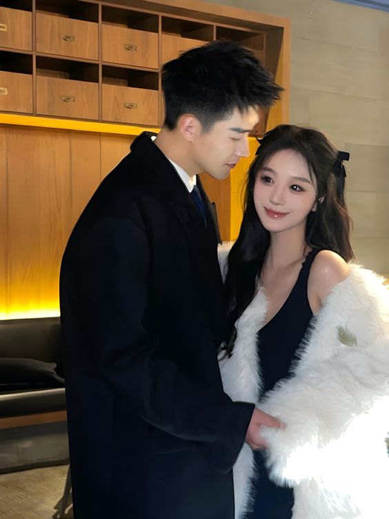 MẸ TÔI CÓ MỘT NGƯỜI BẠN GIÀU CÓ