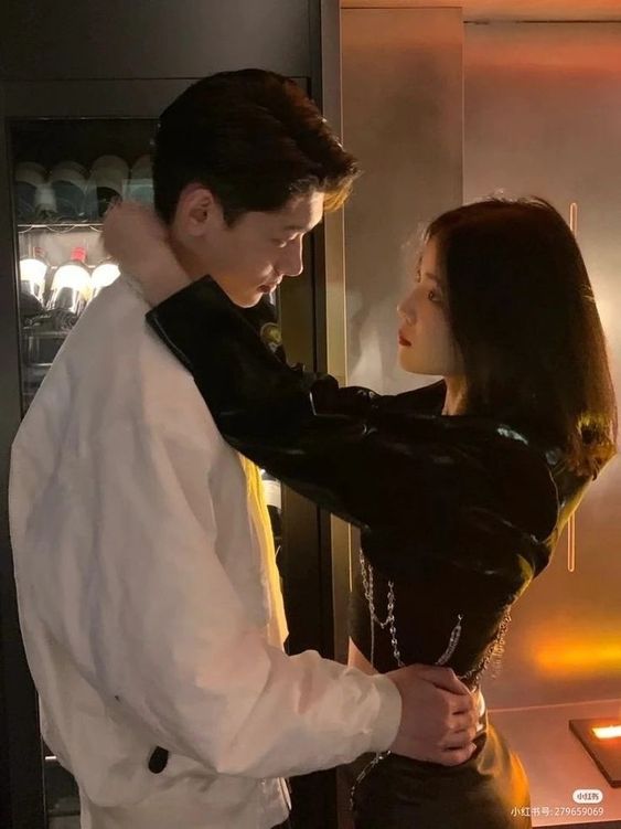 TRỢ GIẢNG MỚI LÀ BẠN TRAI CŨ CỦA TÔI