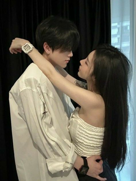 TÔI MỚI LÀ BẠN GÁI CỦA TỐNG TRÌ