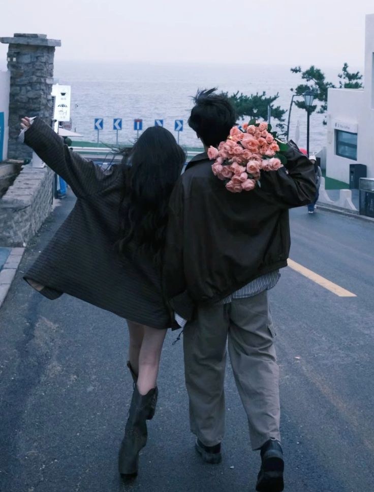 HẠNH PHÚC TRONG TAY