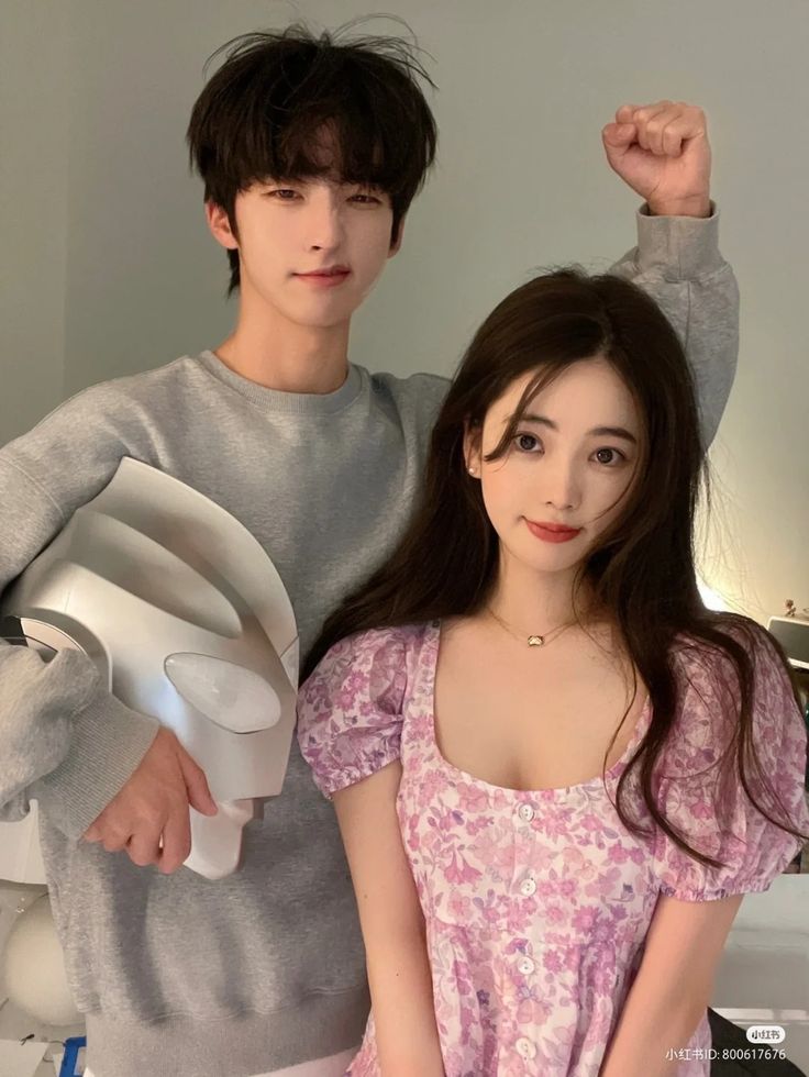 NỬA ĐÊM BẠN TRAI CŨ ĐỘT NHIÊN NHẮN TIN