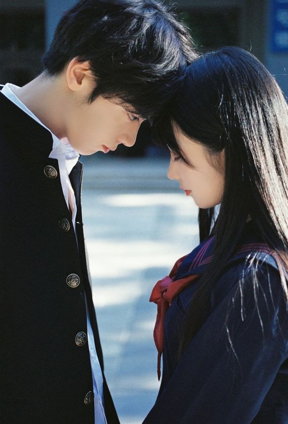 KẾT HÔN VỚI KẺ THÙ TRUYỀN KIẾP