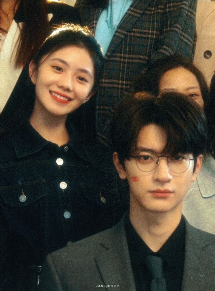 BÍ MẬT HẸN HÒ VỚI SẾP