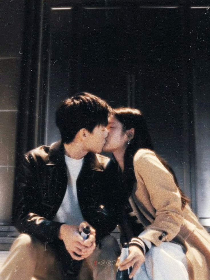 GIANG HÀ LỤC YẾN