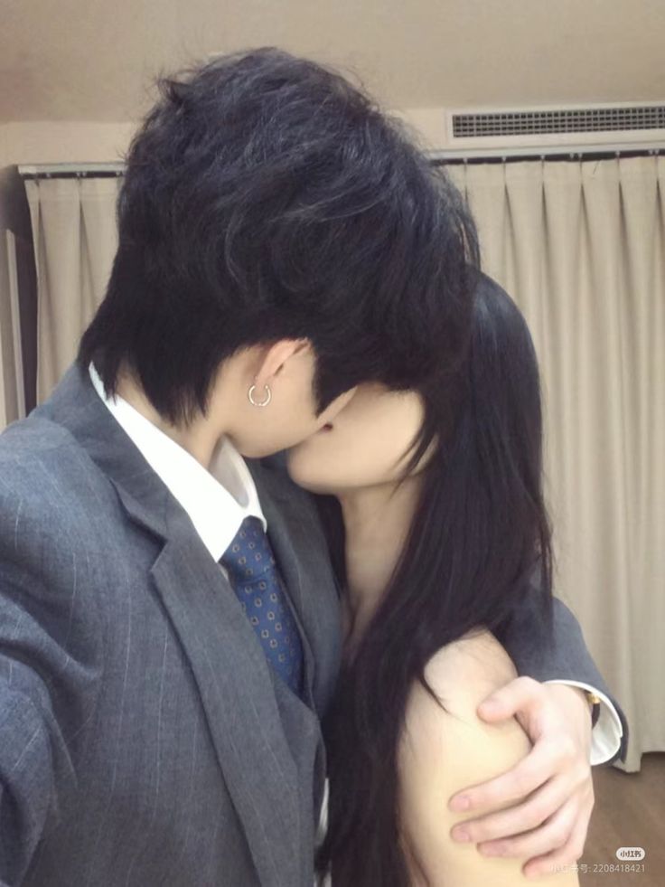 BẠN TRAI DỊCH VỤ