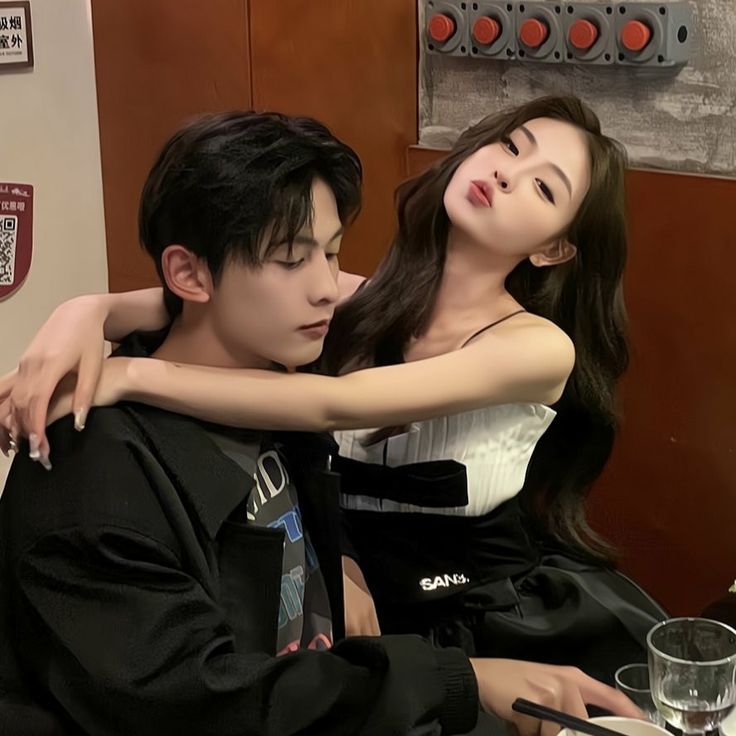 BÍ MẬT CỦA SẾP TỔNG