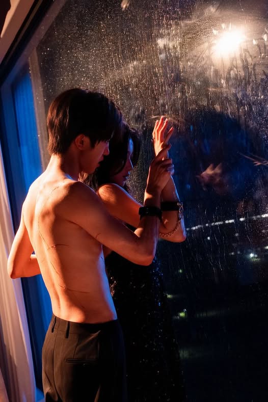Thanh Mai Không Bằng Người Kế Bên