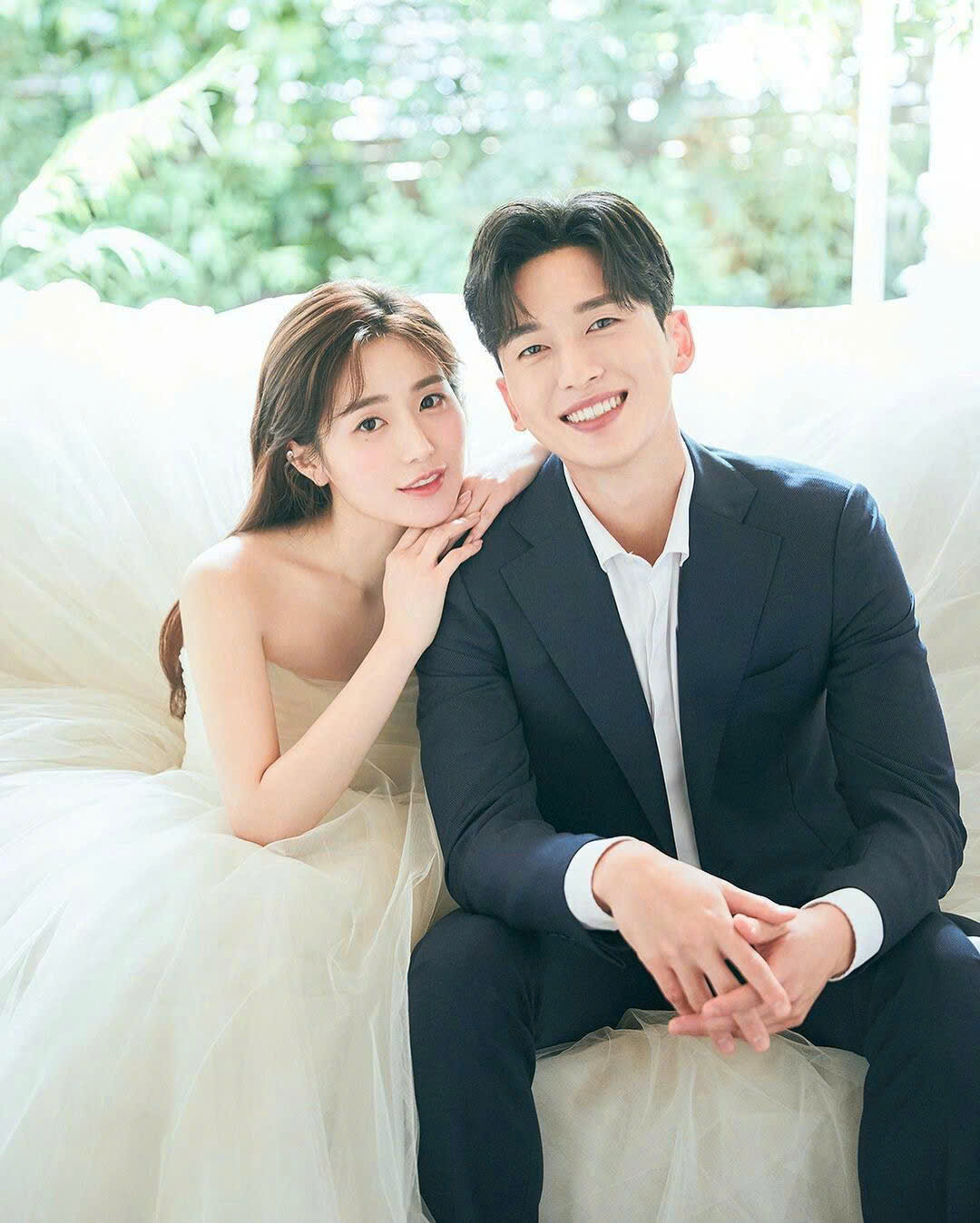 MẶT TRỜI NHỎ TRONG LÒNG ANH