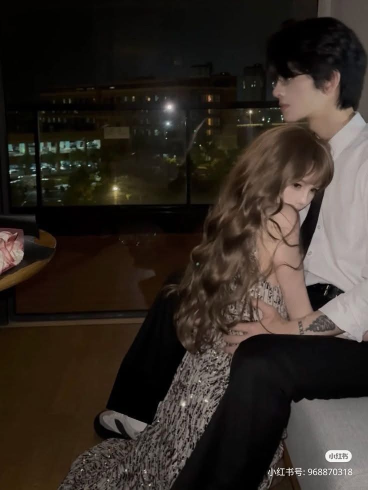 KHI NỮ CHÍNH QUAY LẠI